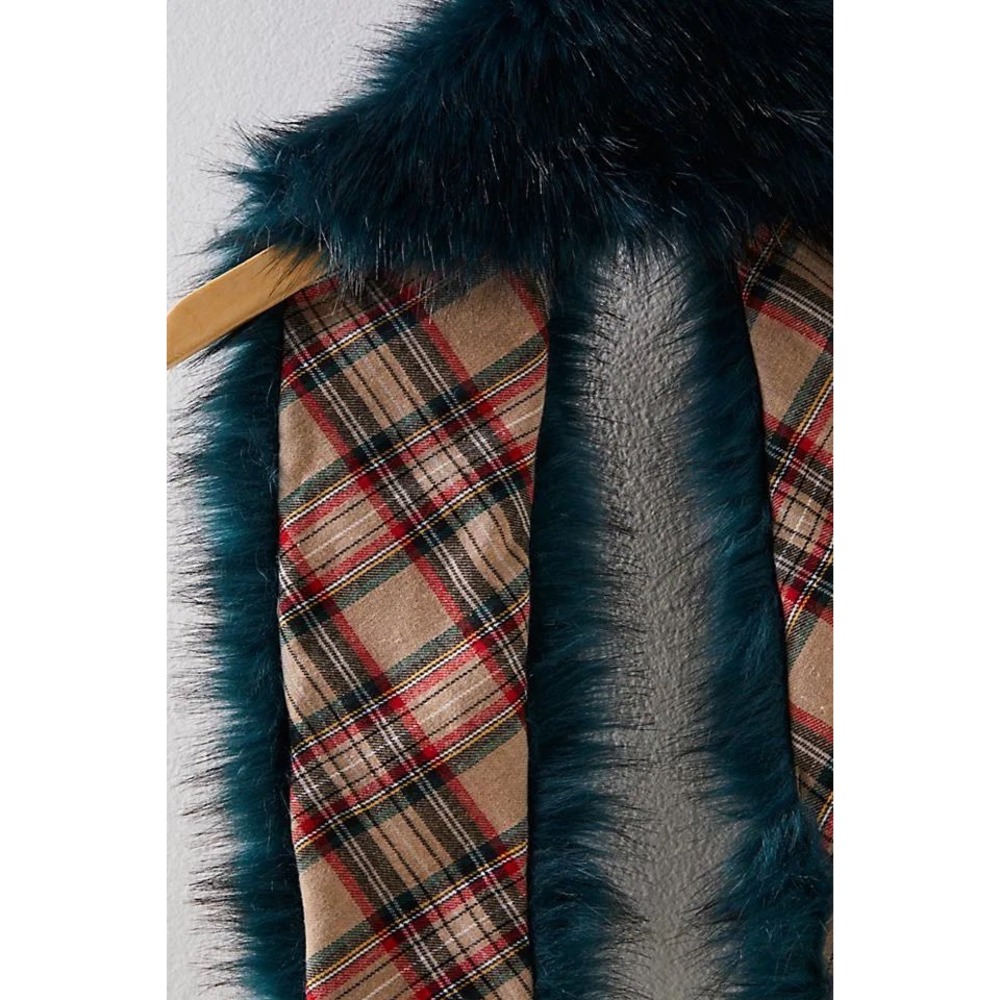 Free People Jagger Faux Fur Collar Emerald Kelly Green Plaid Lining Scarf NEW - Picture 3 of 4
